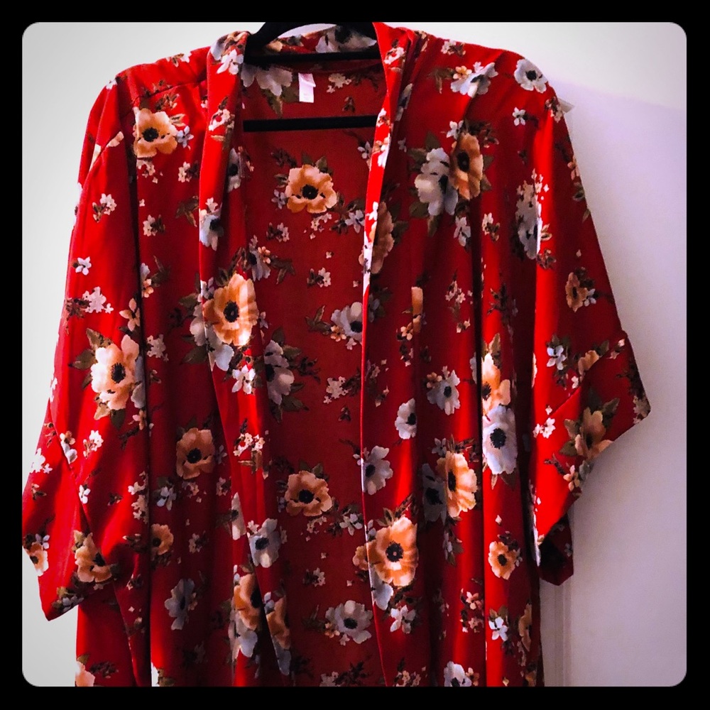 Women’s floral top